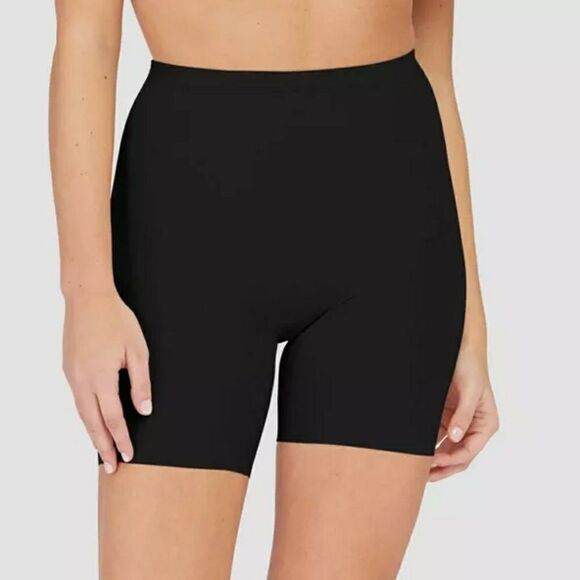 SPANX Shaping Mid Thigh Short - Picture 5 of 9